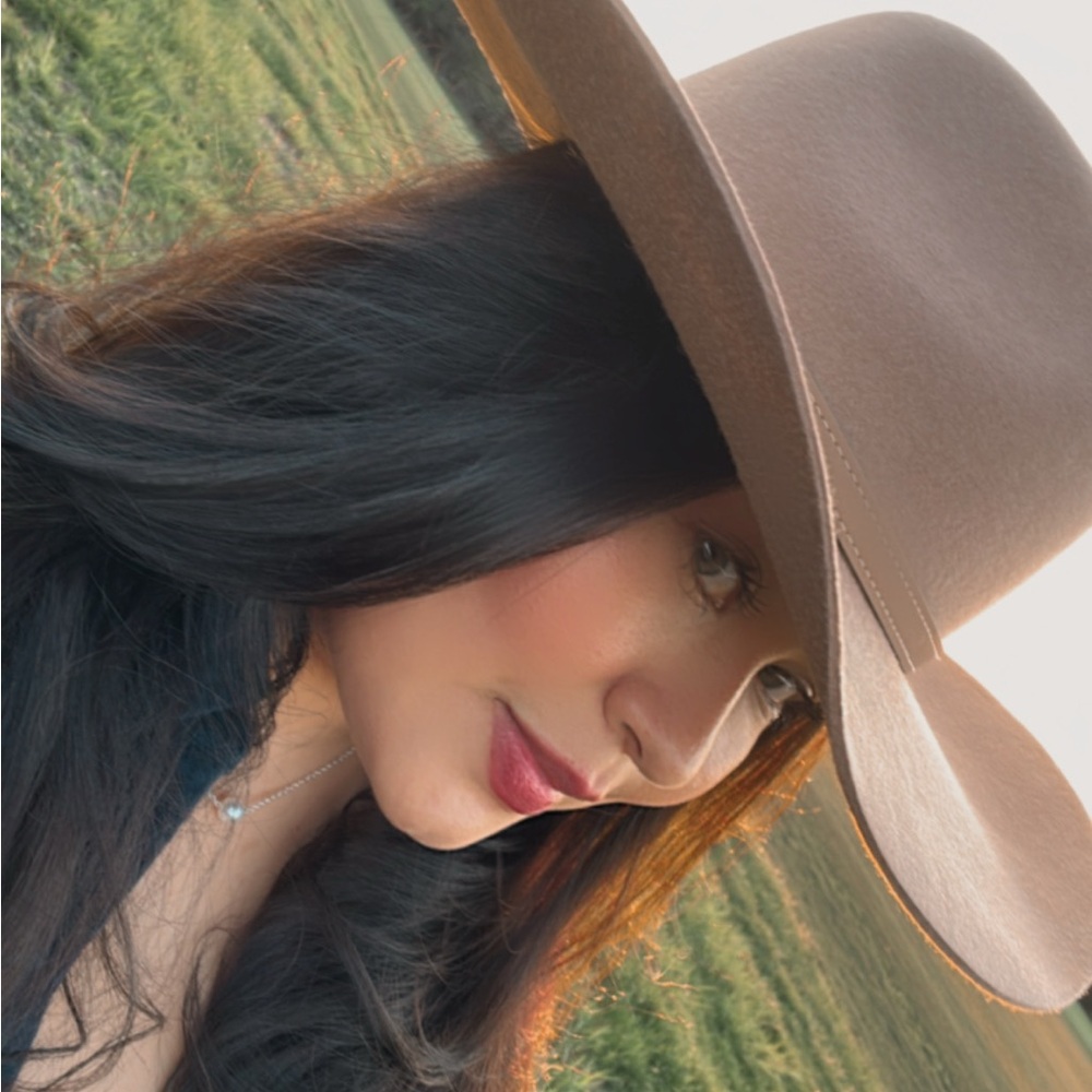 Elegant Tan Women's Wide-Brim Hat